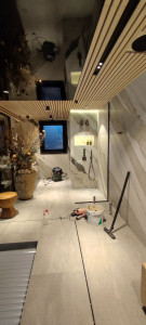 Photo de galerie - Pose diverses de miroiterie.