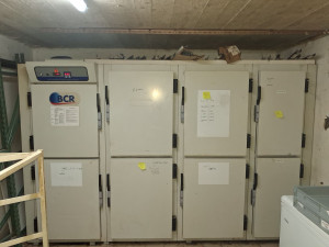 Photo de galerie - Réparation grand congélateur 8 porte
s a usage pro