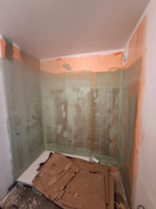 Photo de galerie - Etancheite sous carrelage des mur du receuveur 