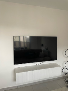 Photo de galerie - Fixation tv + meuble tv au mur 