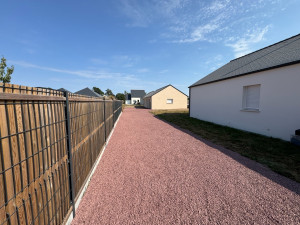 Photo de galerie - Réalisation d’une allée pour accéder à la maison 