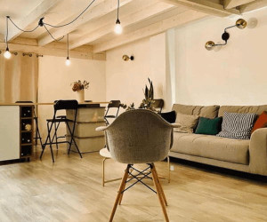 Photo de galerie - Pose de luminaire/ Lustre/ Suspension et autres... 
Ajout de prise électrique ou remplacement. 