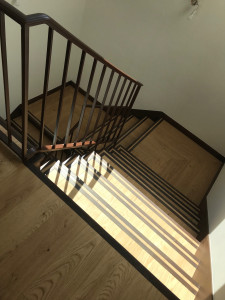 Photo de galerie - Pose parquet sur escalier 