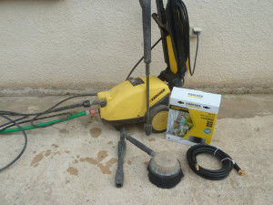 Photo de galerie - Nettoyeur haute pression  KARCHER 135bars ave si  besoin tuyaux d'alimentation et  kit de débouchage de canalisations