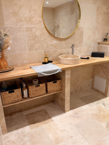 Photo de galerie - Sdb travertin 