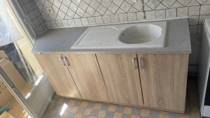 Photo de galerie - Montage cuisine pose lavabo, plomberie, électricité, découpage du plan de travail Travail, montage du meuble en kit