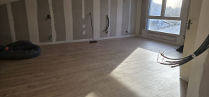 Photo de galerie - Pose parquet flottant 
