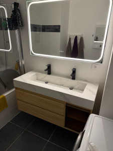Photo de galerie - Lavabo meuble miroir