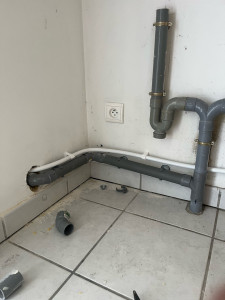 Photo de galerie - Déportation point d’eau pour alimentation d’une machine à laver au garage