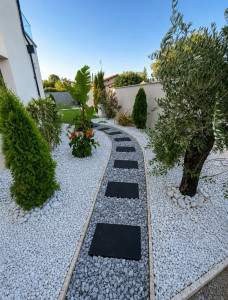 Photo de galerie - Création d’un massif 