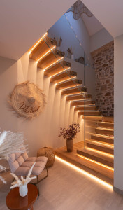 Photo de galerie - Escalier architectural à marches flottantes