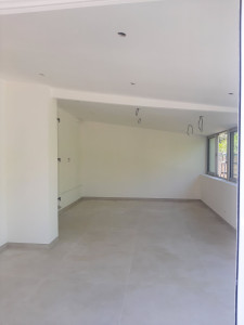 Photo de galerie - Ponçage et peinture 