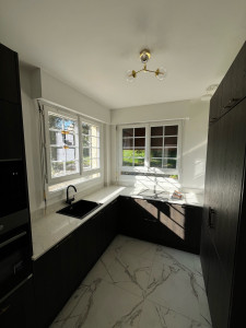 Photo de galerie - Pose de cuisine ( plomberie plus l’électricité aussi)