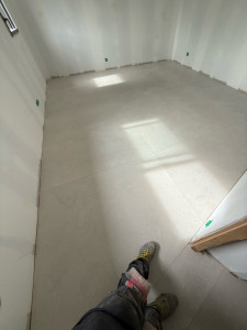Photo de galerie - Pose et joint 160 par 160 