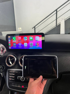 Photo de galerie - Écran Android Mercedes cla , classe A ... ( Apple carplay + Android auto) 