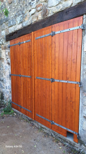Photo de galerie - Fabrication Pose Lasure Volets en bois