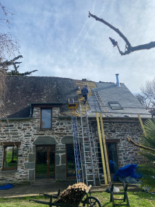 Photo de galerie - Changement d’ardoise  crochet et liteau
