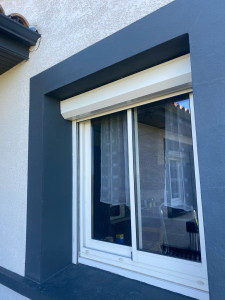 Photo de galerie - Réparation et programmation store electrique 