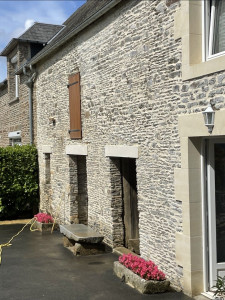 Photo de galerie - Rénovation joint de pierre 