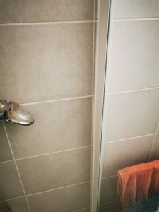 Photo de galerie - Joint d'une paroi de douche 