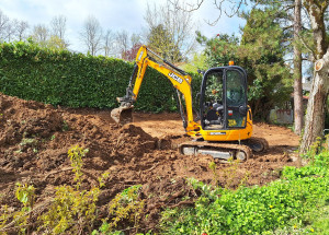 Photo de galerie - Cléman TP vous propose tout type de terrassements, tranchées techniques nivellement terrain, préparation de sol,etc