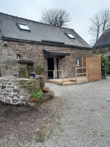 Photo de galerie - Réalisation d'une terrasse en bois pour gîte
