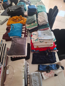 Photo de galerie - 2h de repassage trié par adultes et par enfants selon les tailles