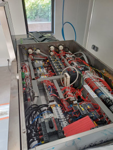 Photo de galerie - Réparation et diagnostic électrique.