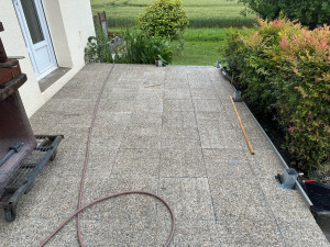 Photo de galerie - Maçonnerie, terrasse, bois et dalle béton sur plot ou collé montage de meubles et cuisine, bricolage, plomberie, soudure, mécanique Moto et d’autres services