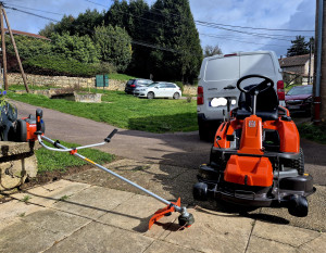 Photo de galerie - Tonte de pelouse - Débroussaillage