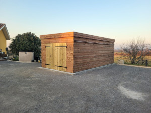 Photo de galerie - Réalisation d'un garage en bois sur dalle béton 