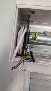 Photo de galerie - Remplacement motorisation de volet roulant filaire simu 
