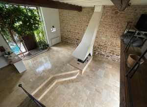 Photo de galerie - Pose de travertin en format opus romain