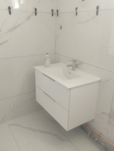 Photo de galerie - Pose de meubles salle de bain