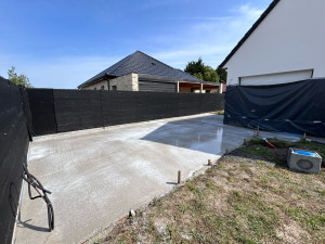 Photo de galerie - Préparation, coffrage et coulage d’une dalle béton 
