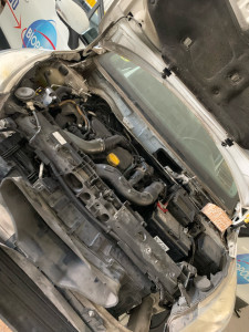 Photo de galerie - Remplacement pare-chocs + entretient moteur 