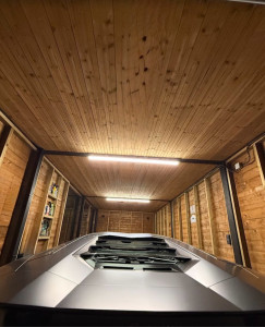 Photo de galerie - Deux lumières installées pour ce garage.