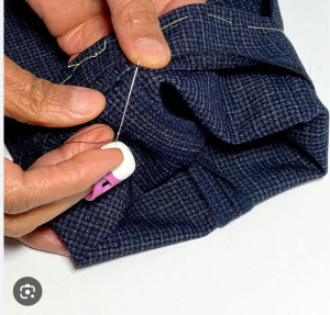 Photo de galerie - Coudre un ourlet chez la personne 