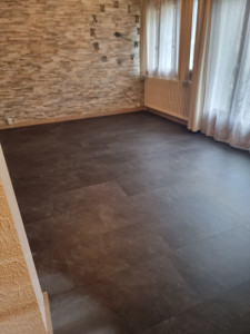 Photo de galerie - Pose d'un parquet. 



