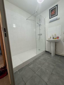 Photo de galerie - Sdb pmr 