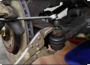Photo de galerie - Changement de rotule et biellette de direction