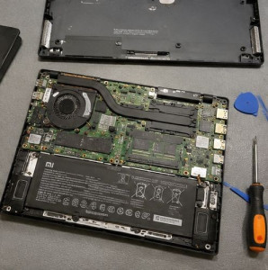 Photo de galerie - Démontage PC portable