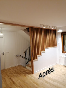 Photo de galerie - Décor en bois rempli pour les escaliers de la maison