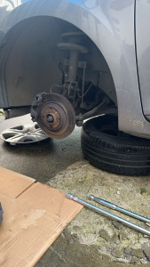 Photo de galerie - Avant / Disque et plaquette avant Clio 4