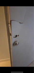 Photo de galerie - Changer porte de salle de bain.