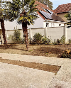 Photo de galerie - Plantation, nivellement, pose gazon 