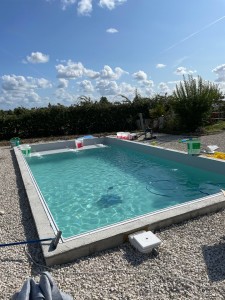 Photo réalisation - Maçonnerie - Mathieu (Amiza services) - Artigues-près-Bordeaux (Nord) : Construction d’une piscine 8x4