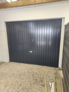 Photo de galerie - PEINTURE ÉLECTROSTATIQUE  PORTE  DE GARAGE