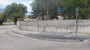 Photo de galerie - Consolider et rehausser mur de clôture existant 