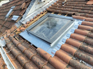 Photo de galerie - Entourage velux zinc 